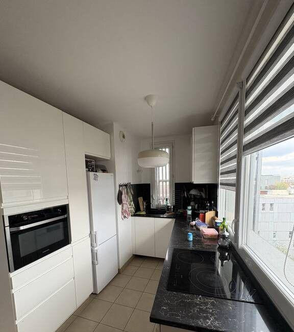 
                                                Colocation
                                                 2 Chambres dans colocation 84 m² Colombes