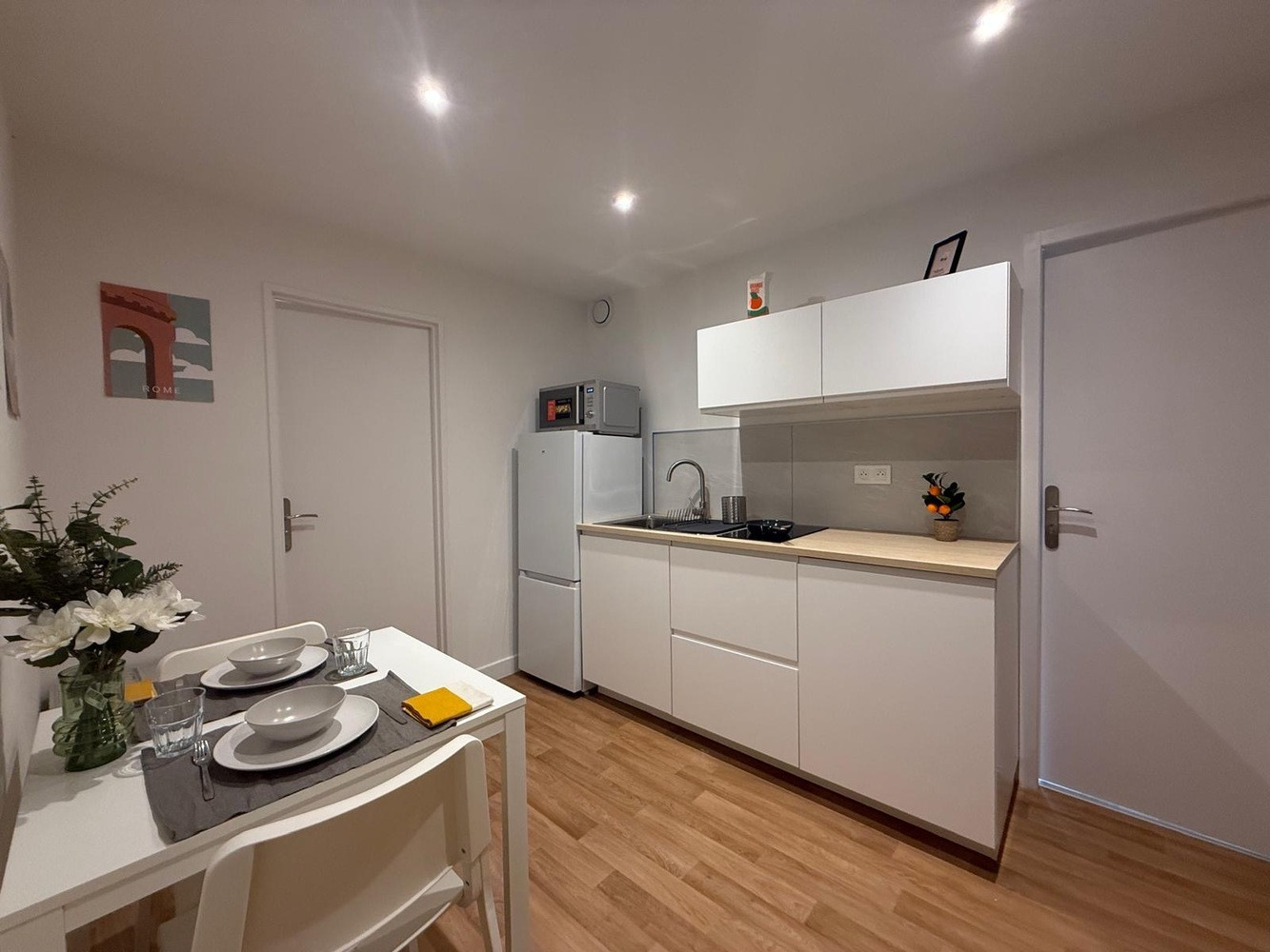 
                                                Colocation
                                                 2 chambres dans colocation refait à neuf