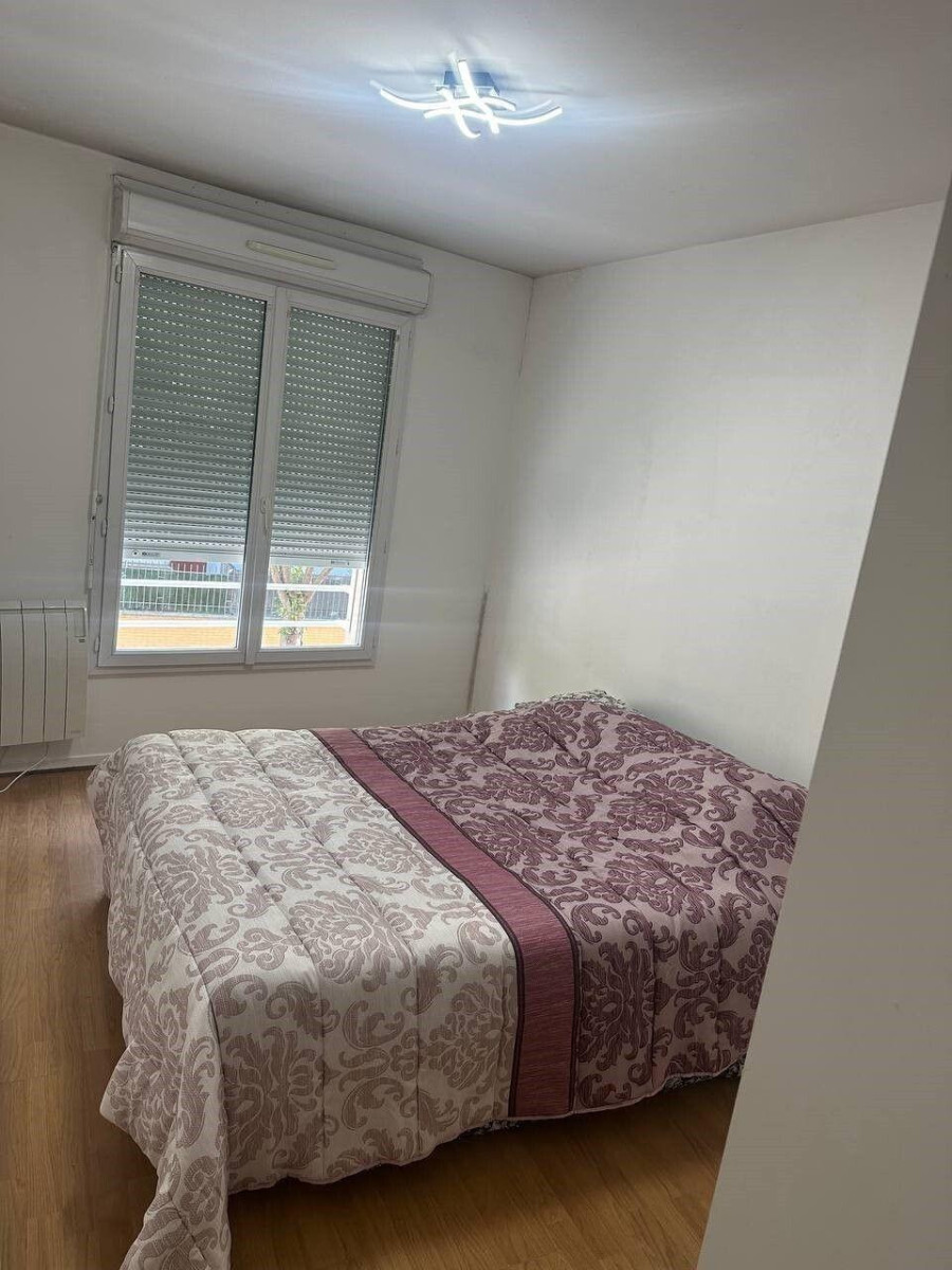 
                                                Colocation
                                                 2 Chambres dispo dans coloc 64m²