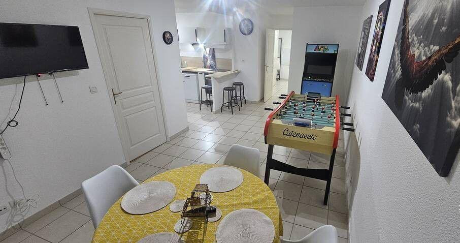 
                                                Colocation
                                                 2 chambres dispo dans une coloc de 68m²