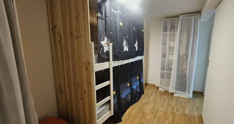 
                                                Colocation
                                                 2 chambres dispo dans une coloc de 68m²