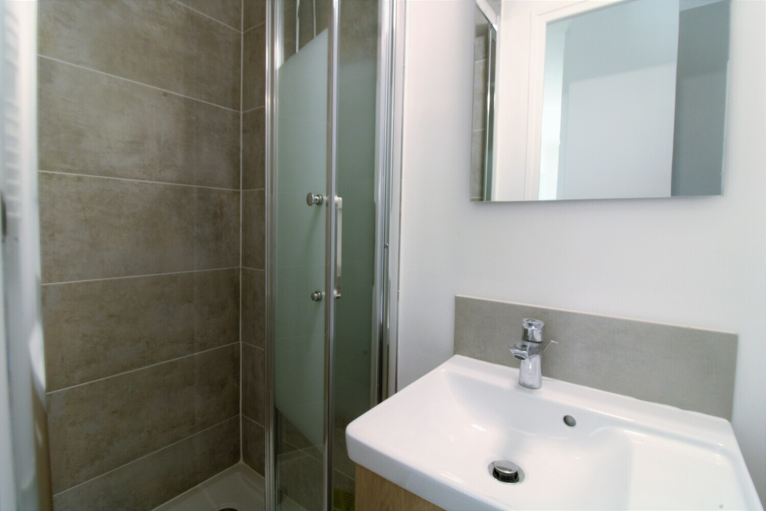 
                                                Colocation
                                                 2 chambres disponibles en colocation