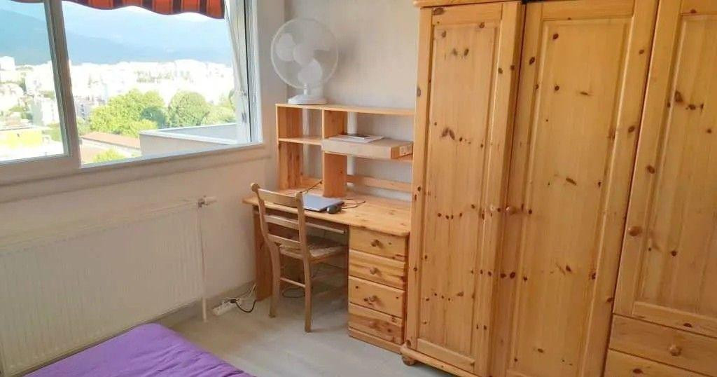 
                                                Colocation
                                                 2 chambres dispos dans coloc avec vue magnifique