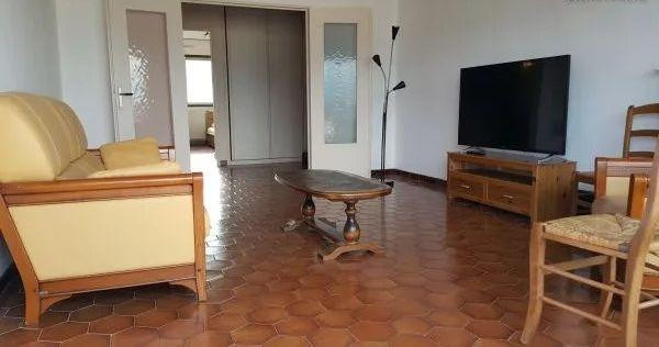 
                                                Colocation
                                                 2 chambres dispos dans coloc avec vue magnifique