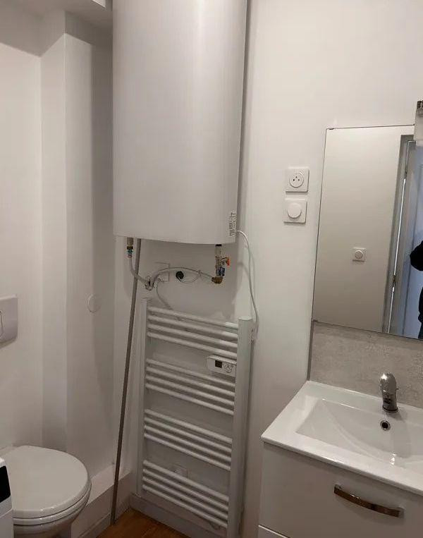
                                                Colocation
                                                 2 chambres dispos dans coloc T2/4P meublée 43m²