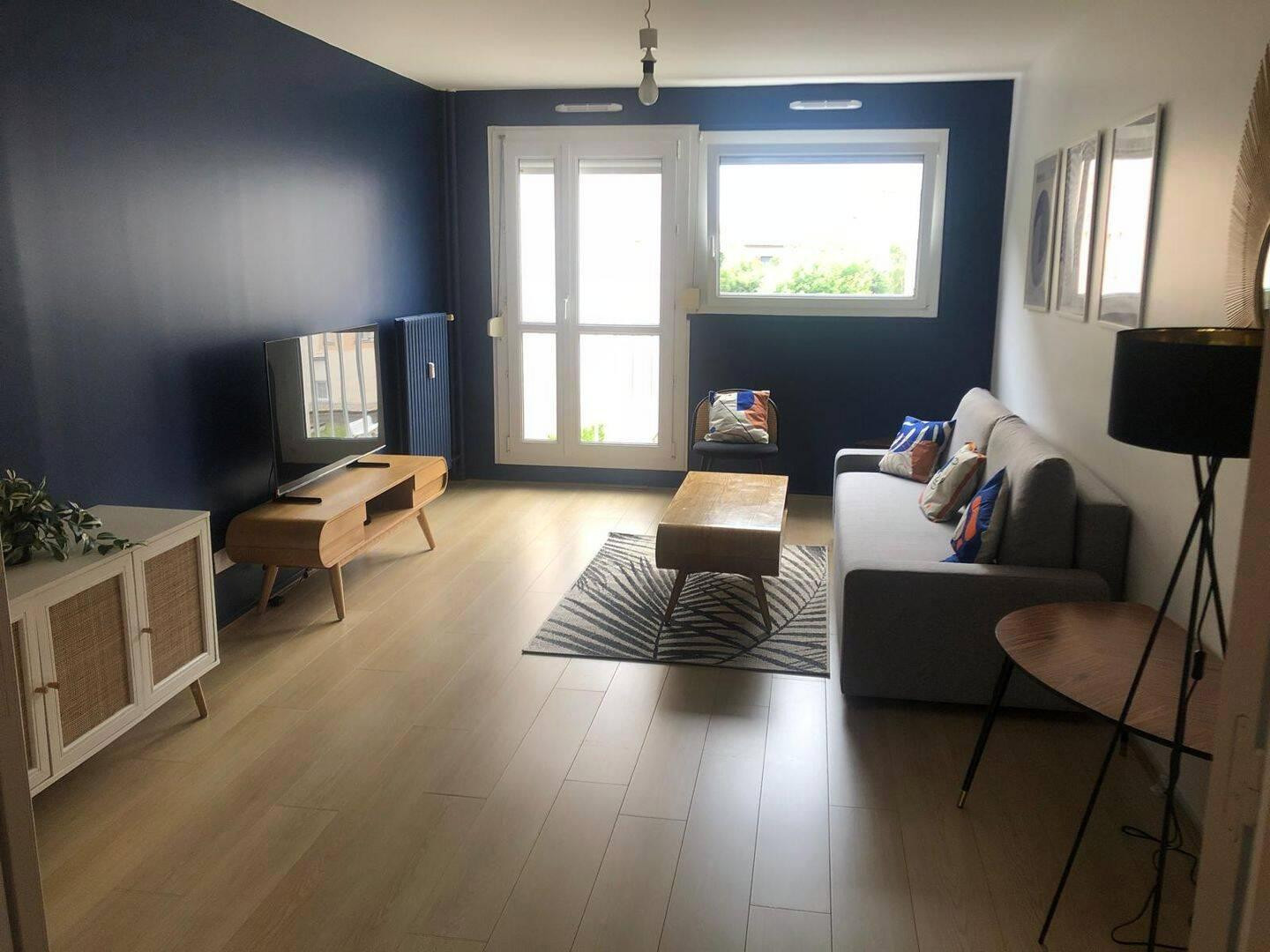 
                                                Colocation
                                                 2 chambres dispos dans grande colocation étudiants