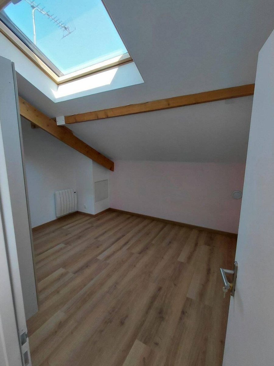 
                                                Location
                                                 2 coliving à Neuilly-sur-Marne, 5+2 chambres