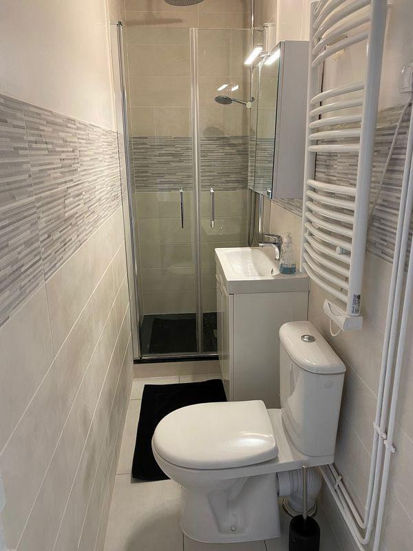 
                                                Location
                                                 2 Pièce 32m2, Motte-Piquet, calme, lumineux, derni