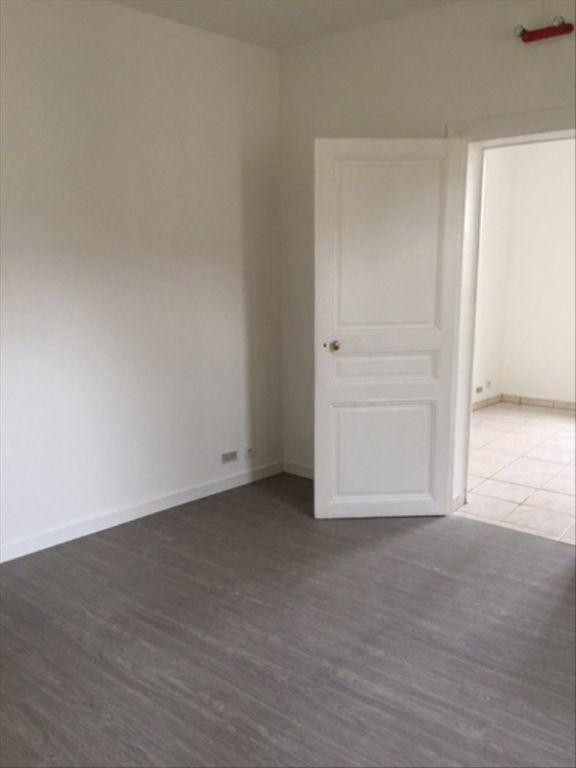 
                                                Location
                                                 2 pièces 27 m2 à Ivry-sur-Seine