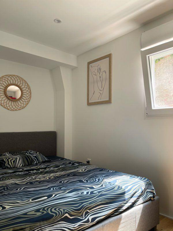 
                                                Location
                                                 2 pièces 27m2 meublé