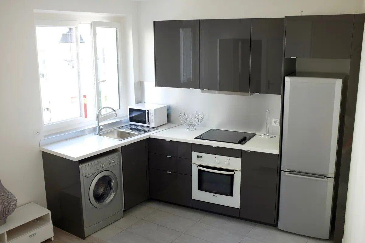 
                                                Location
                                                 2 pièces 30m² meublé refait à neuf Rueil centre