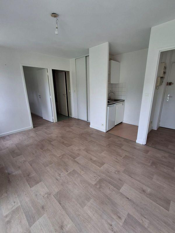 
                                                Location
                                                 2 pièces - 30m2 - Récent - Calme - Parking