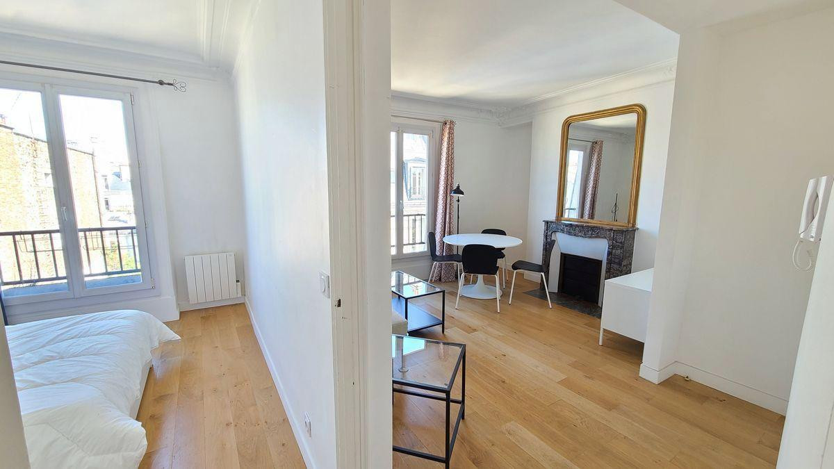 
                                                Location
                                                 2 pièces 34m² Pereire/Wagram