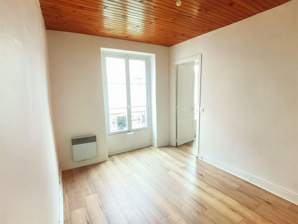 
                                                Location
                                                 2 pièces 38 m2 au Pré-Saint-Gervais