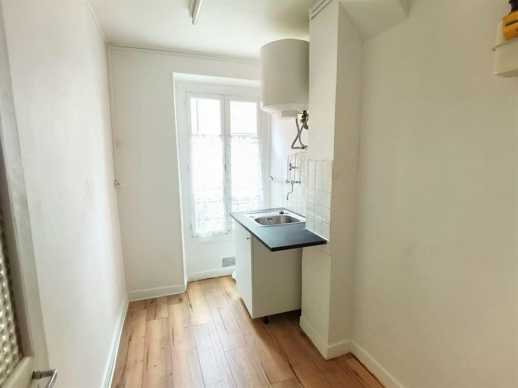 
                                                Location
                                                 2 pièces 38 m2 au Pré-Saint-Gervais
