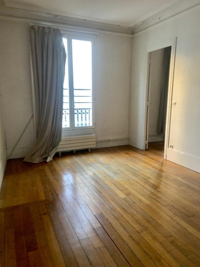 
                                                Location
                                                 2 pièces 38 m2 secteur Daumesnil