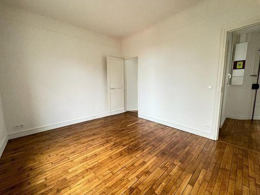 
                                                Location
                                                 2 pièces 40 m2 à louer à Malakoff