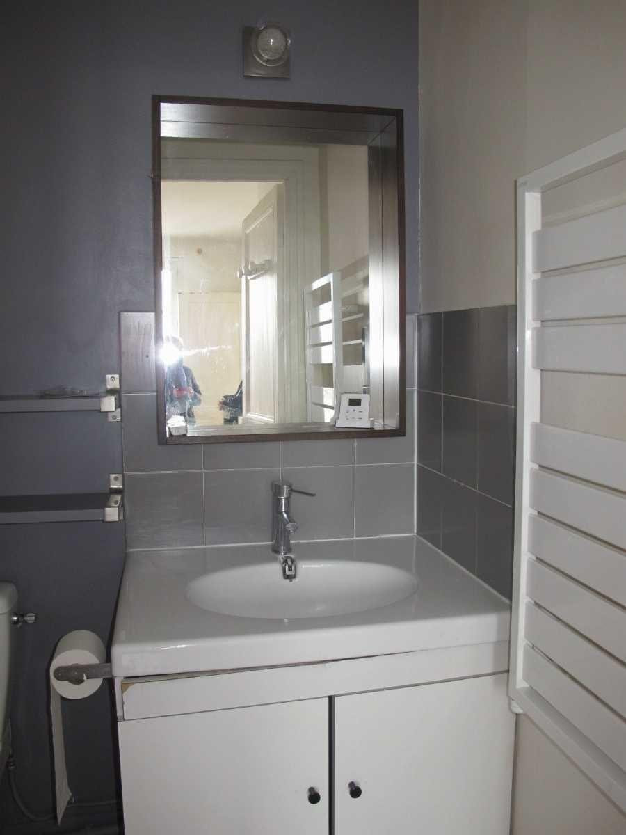
                                                Location
                                                 2 pièces 45 m2 dans le Marais
