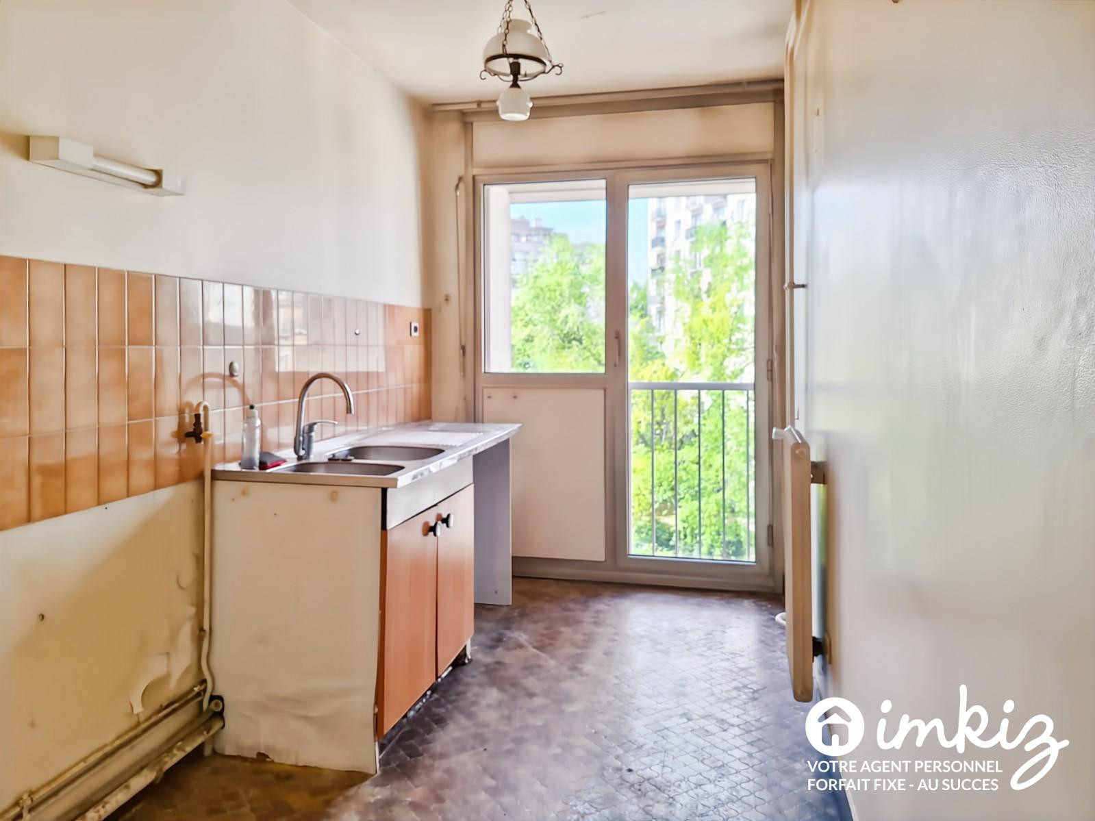 
                                                Vente
                                                 2 pièces 58m² Quai de Valmy, parking inclus