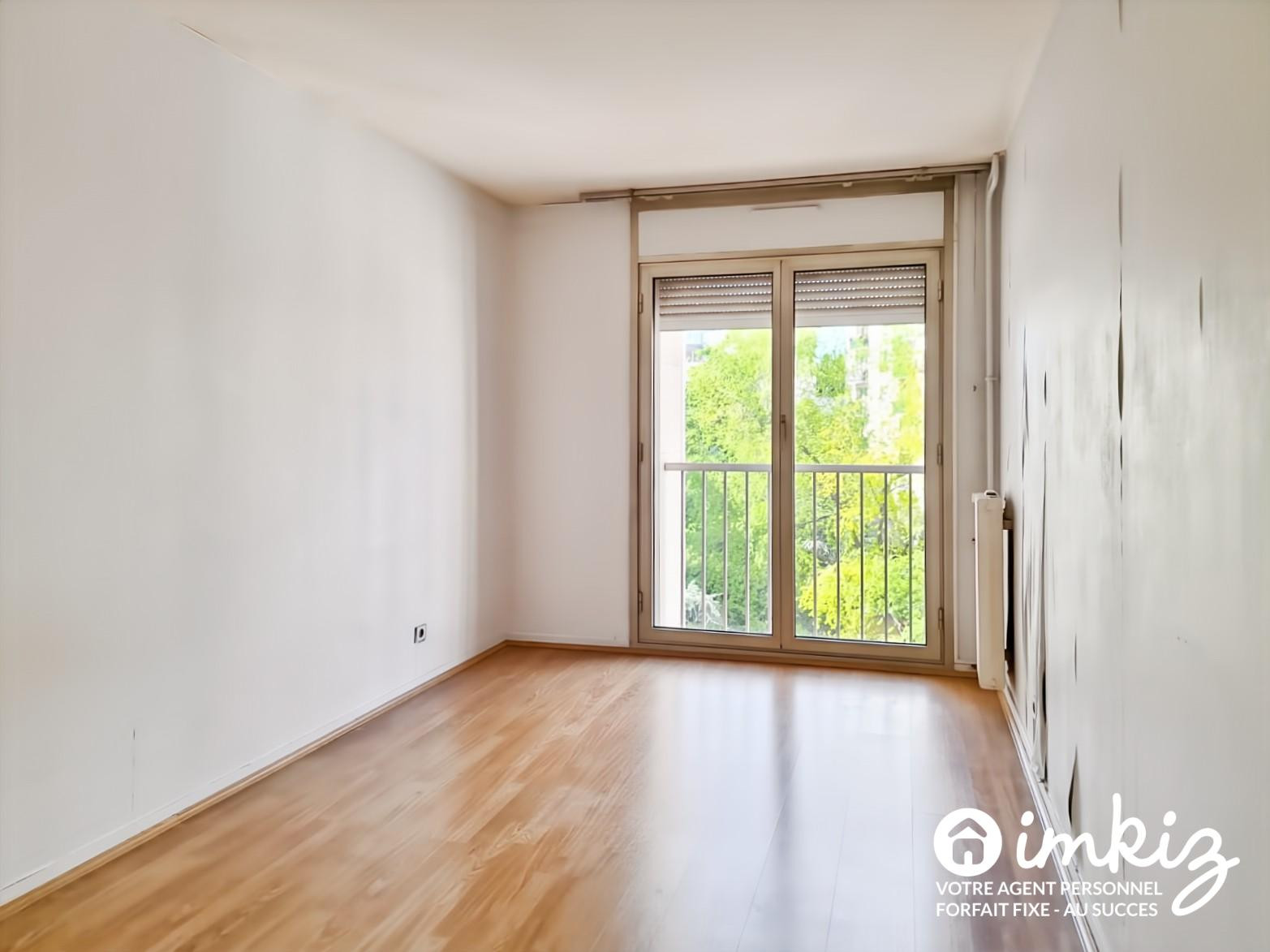 
                                                Vente
                                                 2 pièces 58m² Quai de Valmy, parking inclus