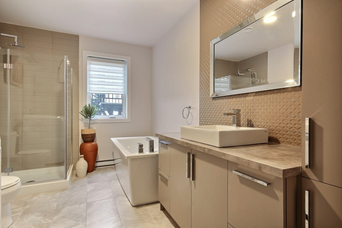 
                                                Location
                                                 2 pièces• 60m²