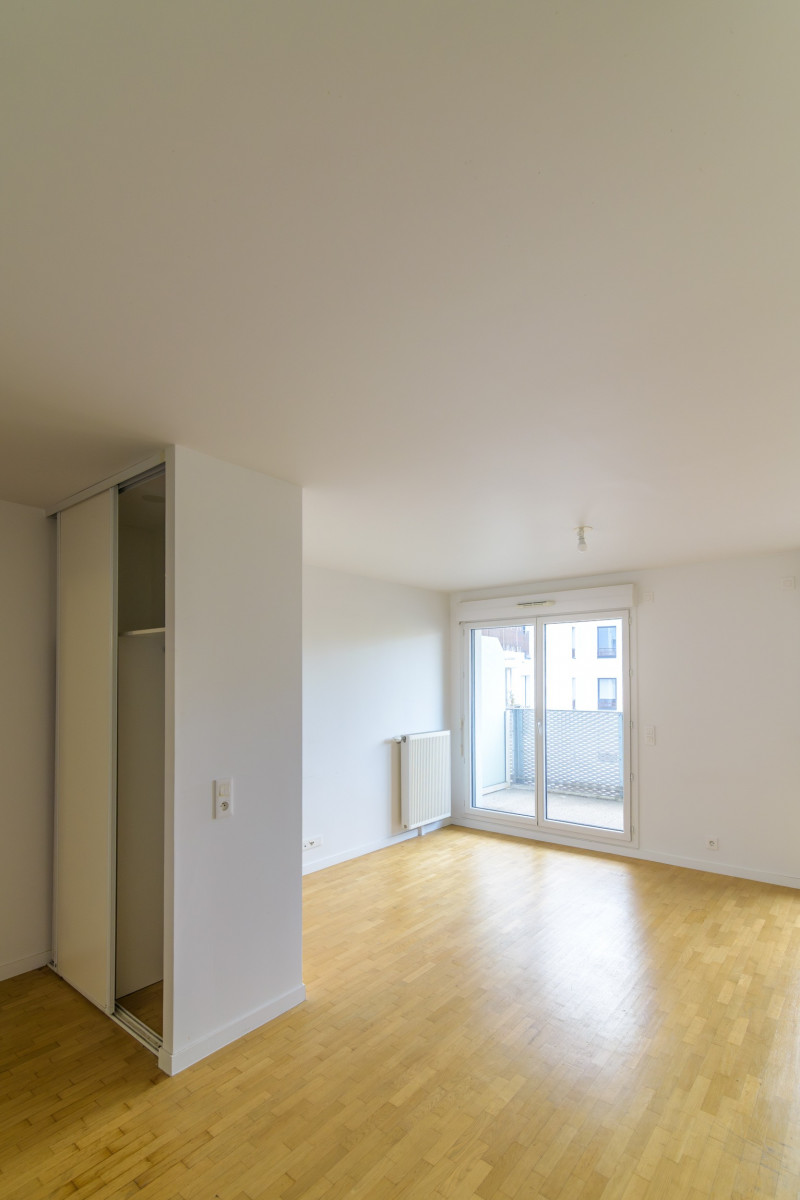 
                                                Vente
                                                 2 pièces