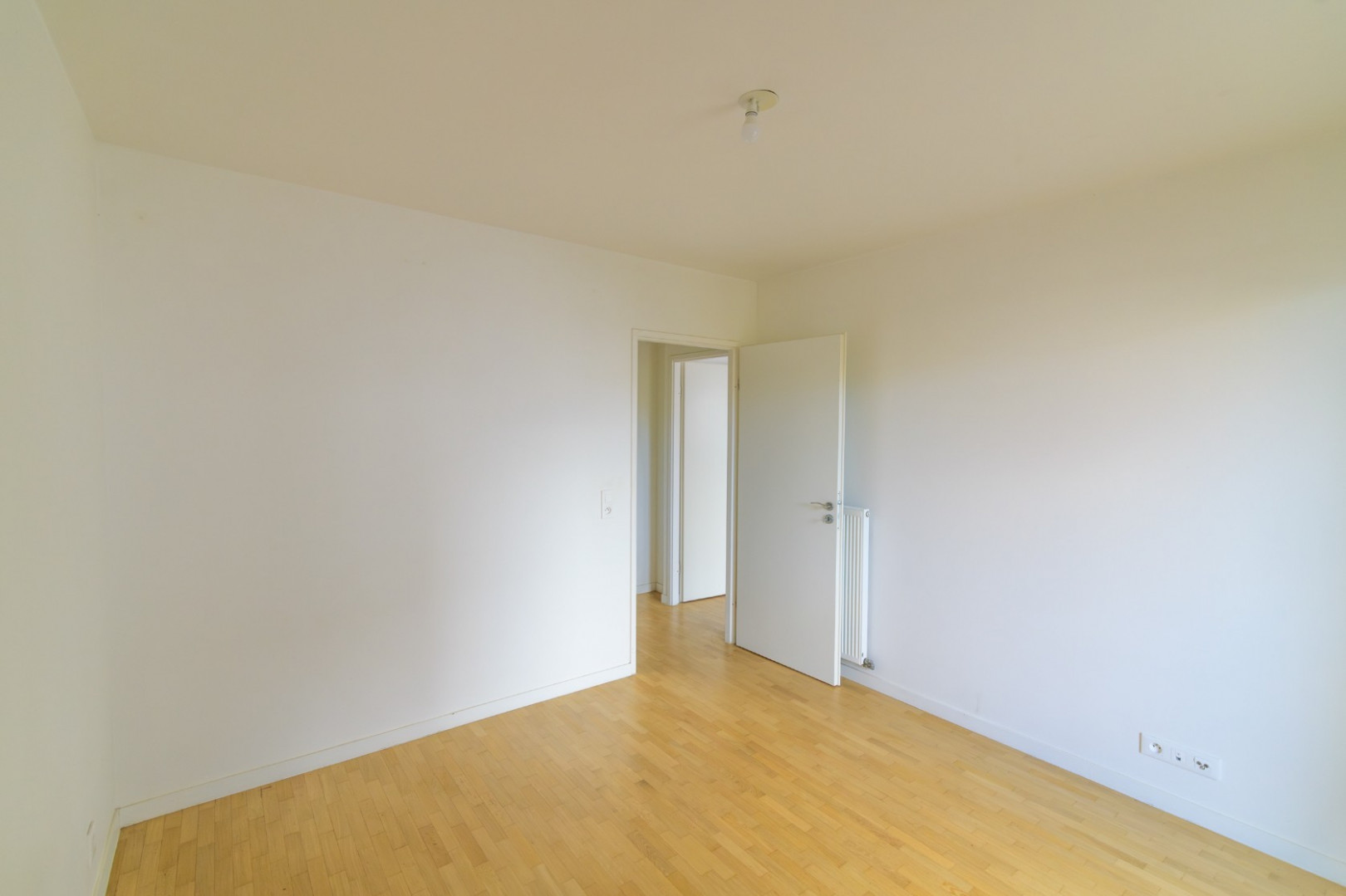 
                                                Vente
                                                 2 pièces