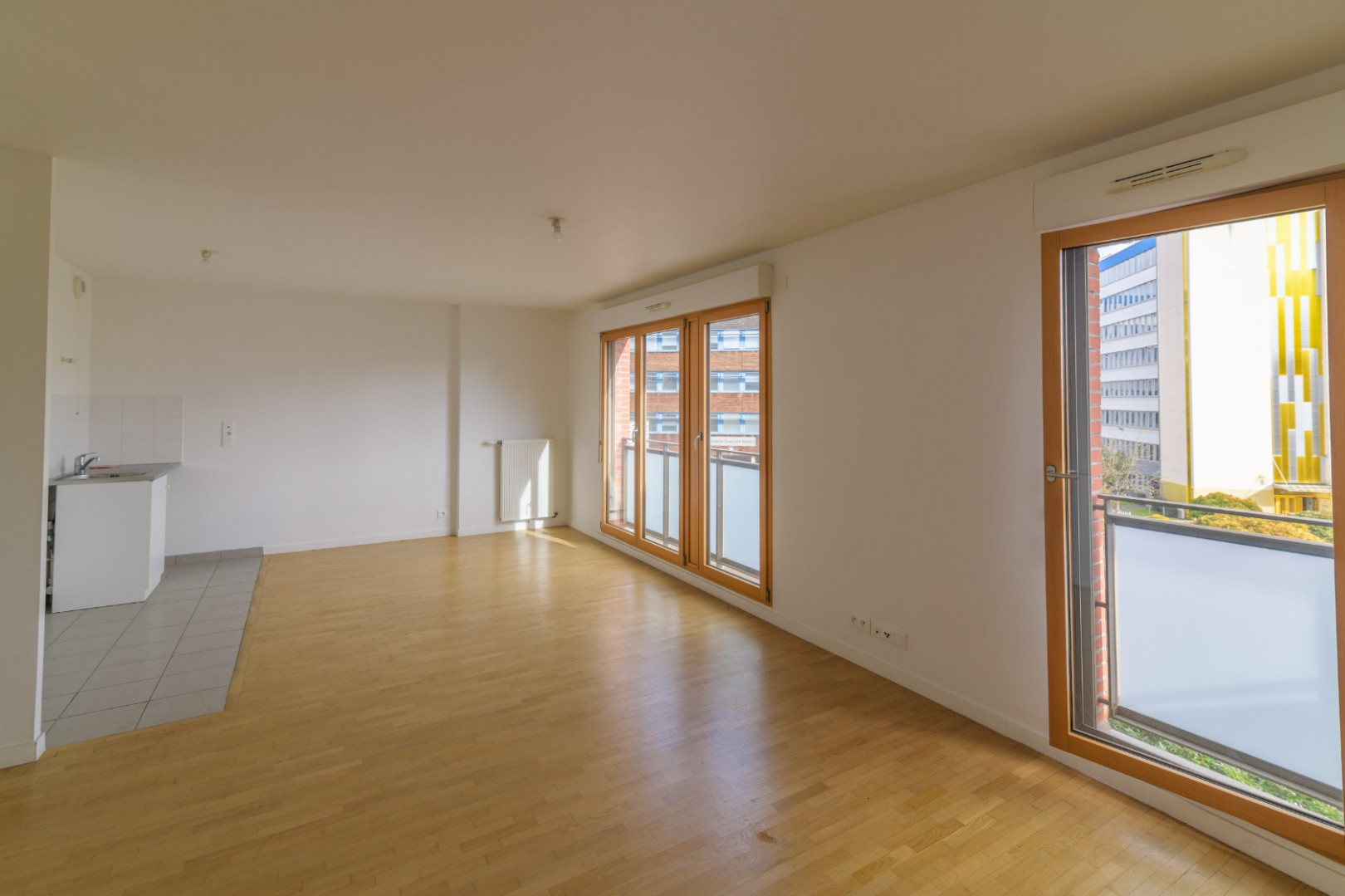 
                                                Vente
                                                 2 pièces