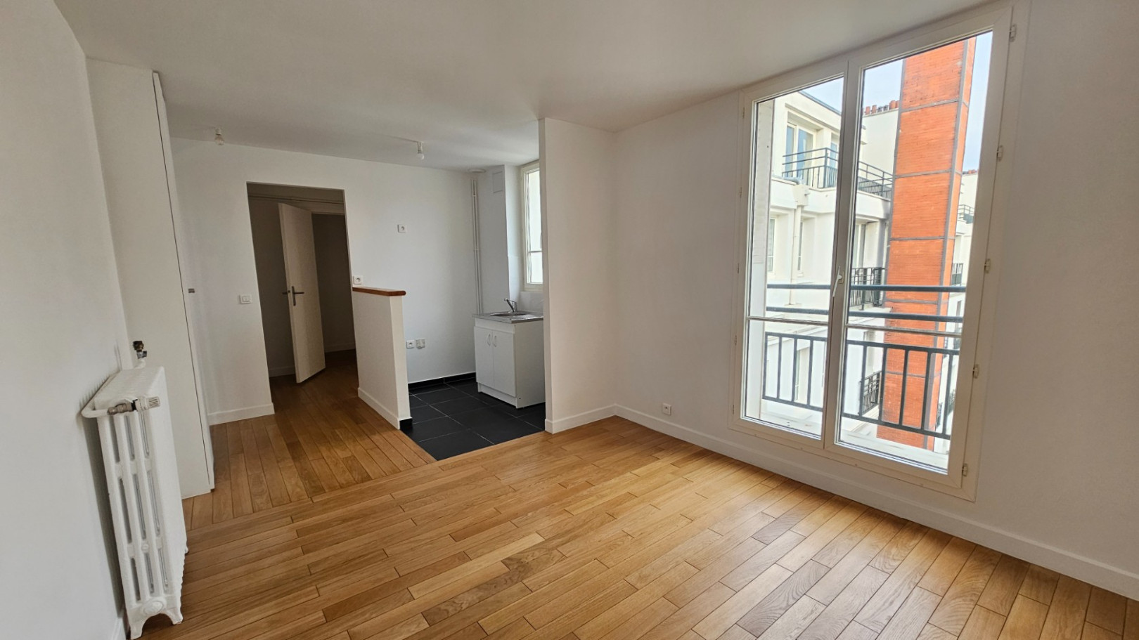 
                                                Vente
                                                 2 pièces