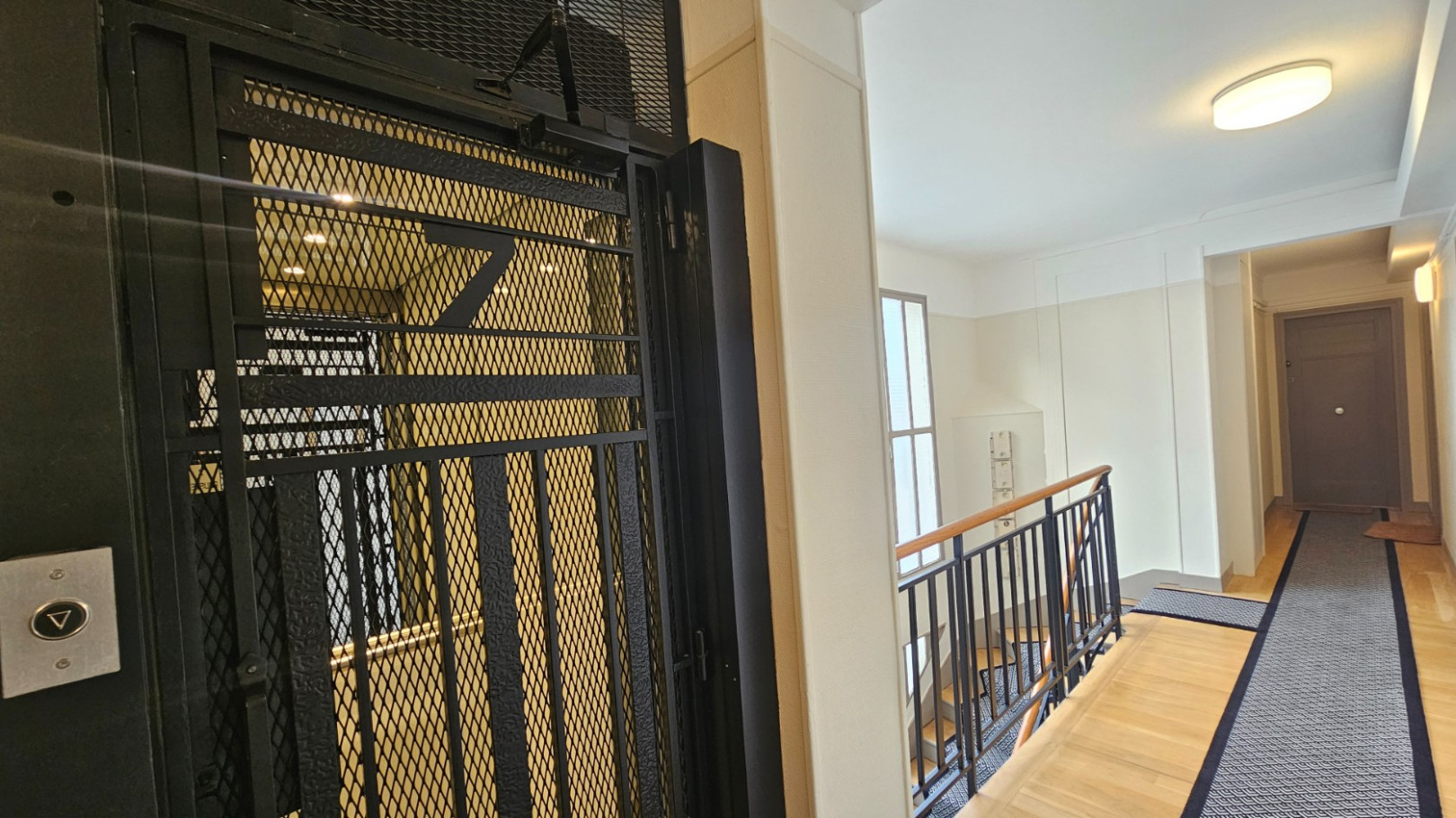 
                                                Vente
                                                 2 pièces