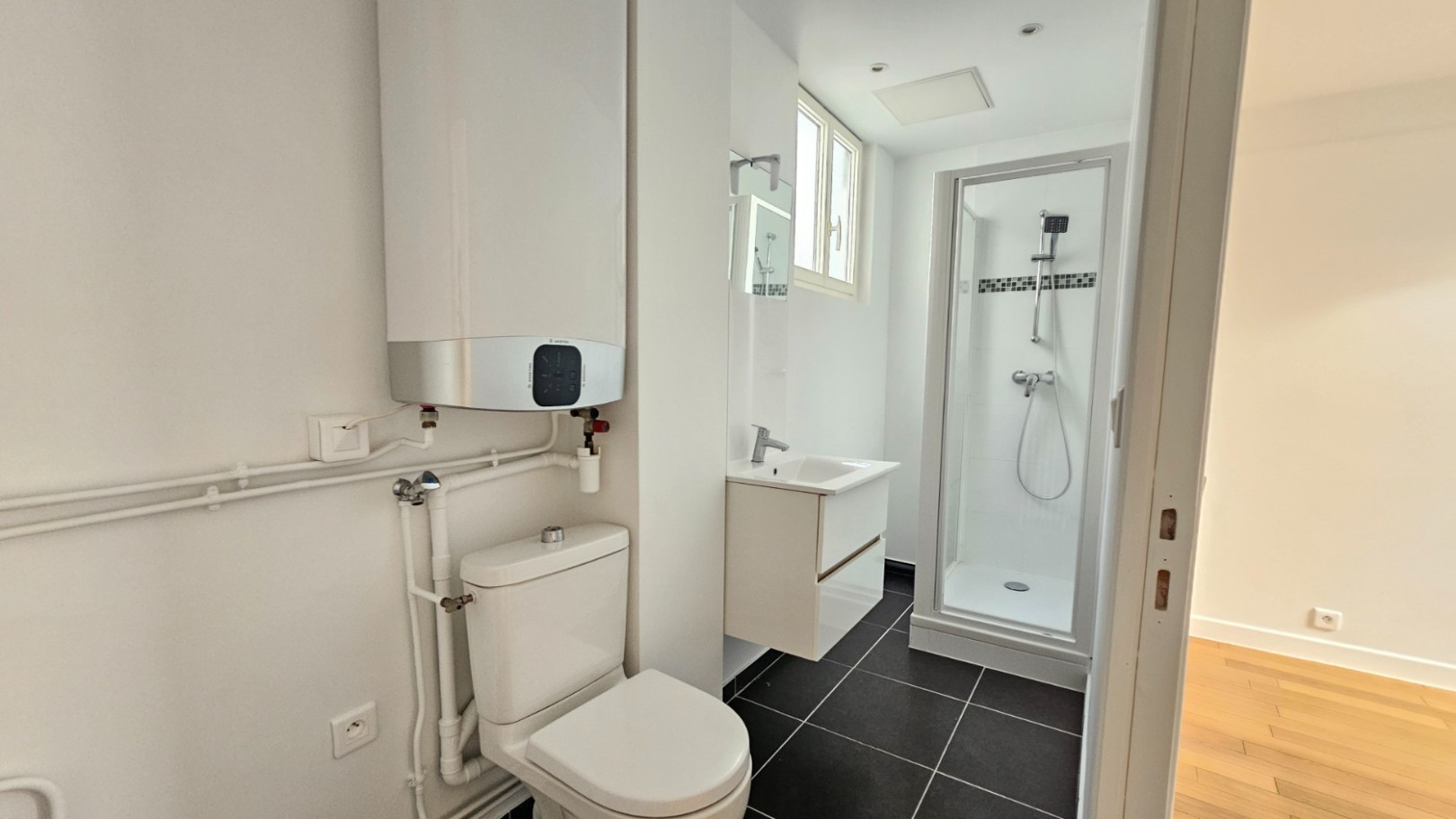 
                                                Vente
                                                 2 pièces