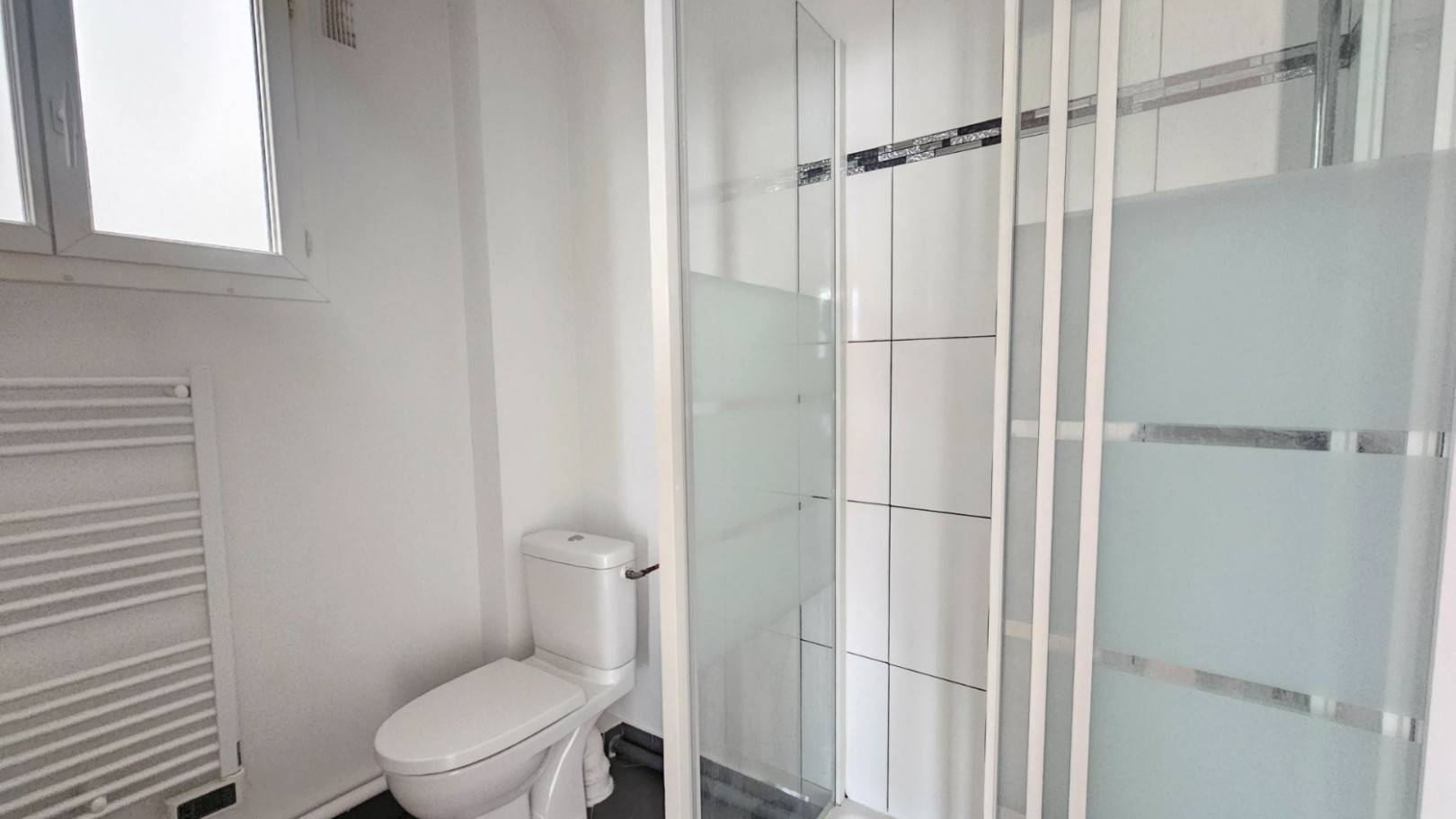 
                                                Vente
                                                 2 pièces