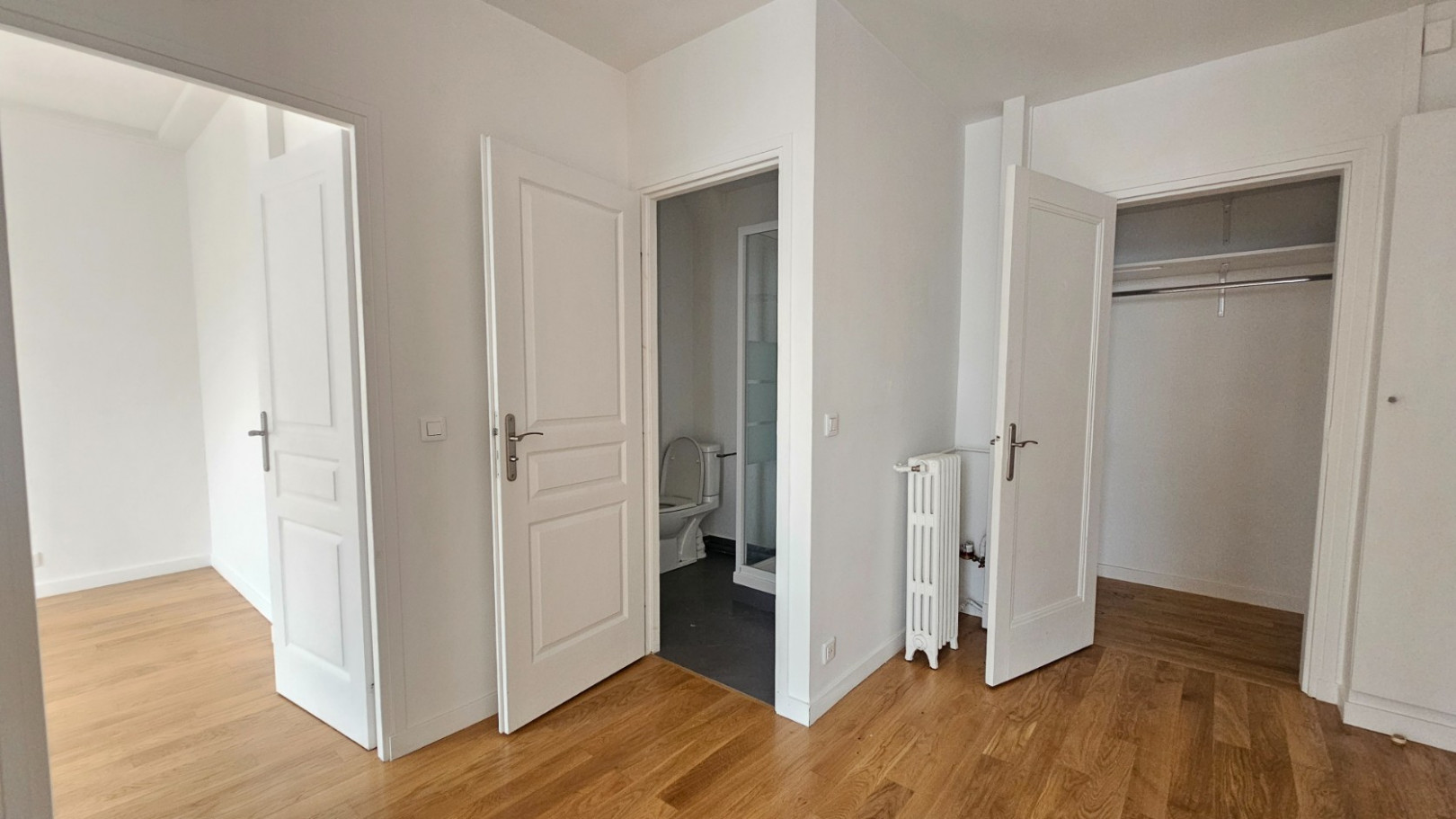 
                                                Vente
                                                 2 pièces