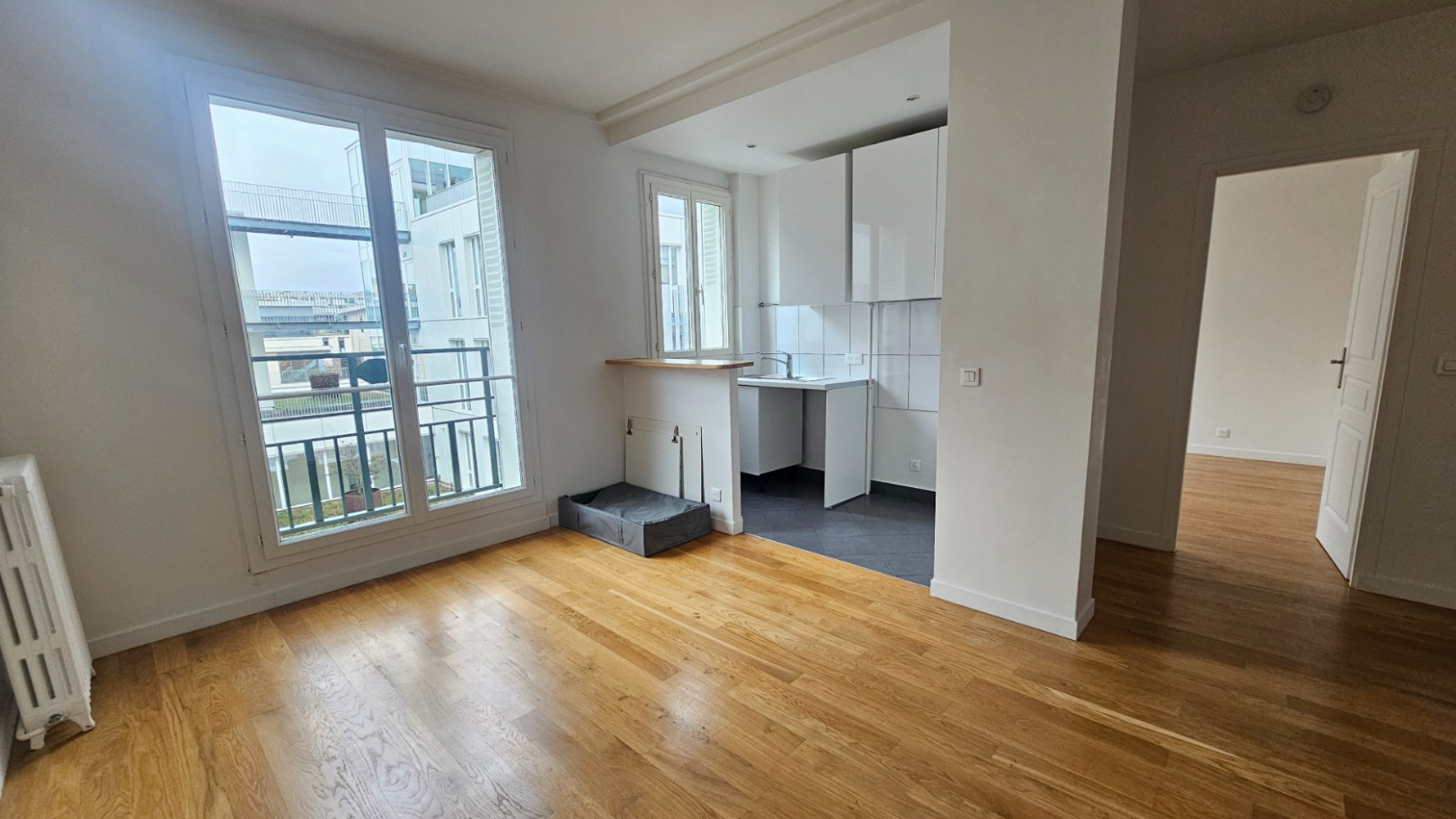 
                                                Vente
                                                 2 pièces