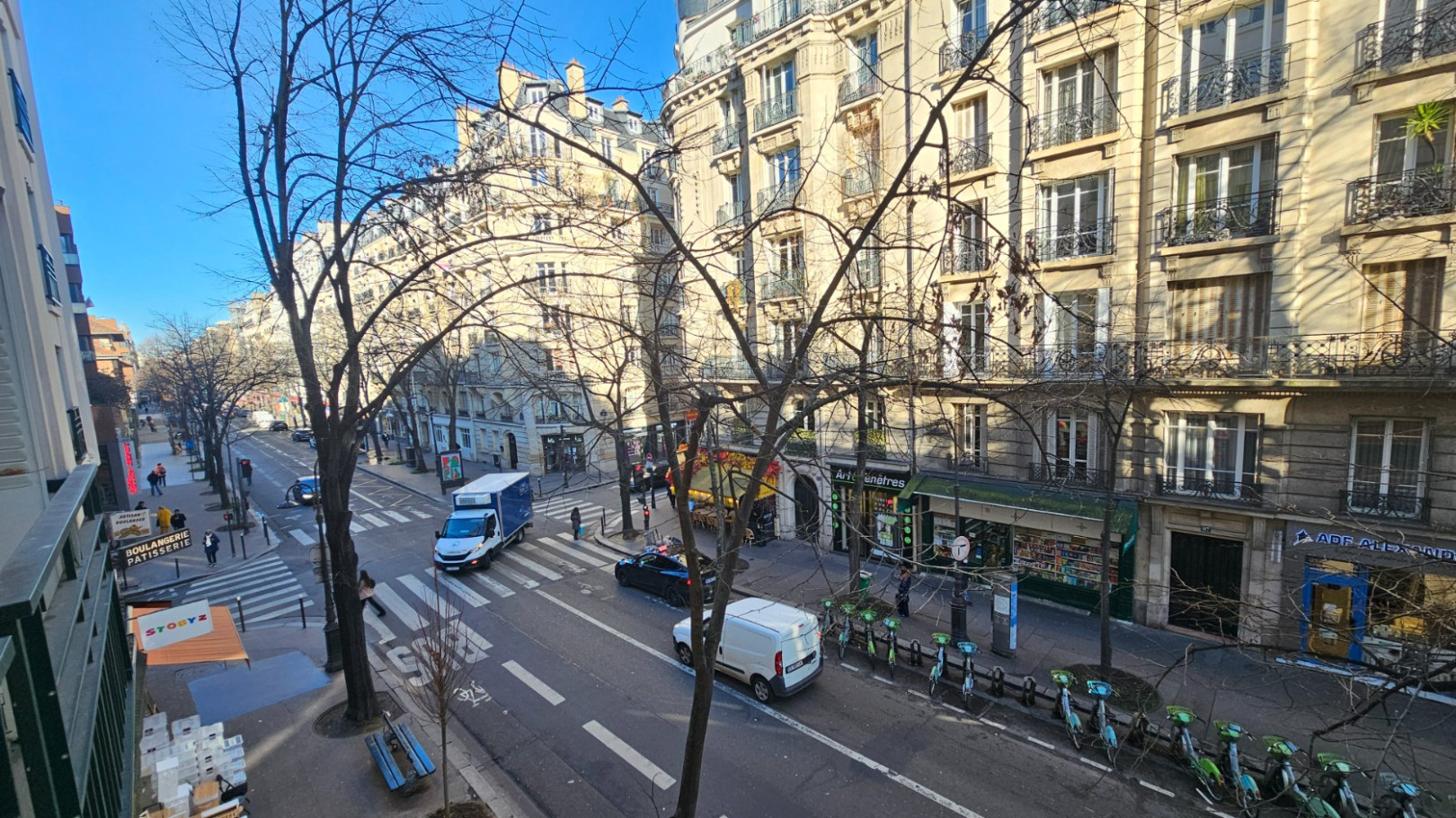 
                                                Vente
                                                 2 pièces