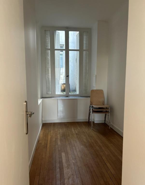 
                                                Location
                                                 2 pièces à louer Nancy centre