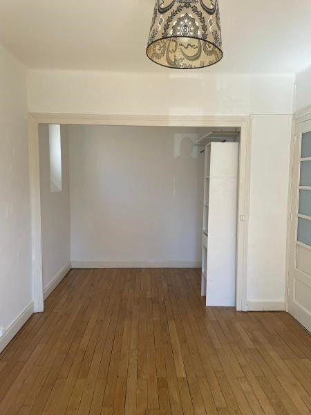 
                                                Location
                                                 2 pièces à louer Paris 7ème