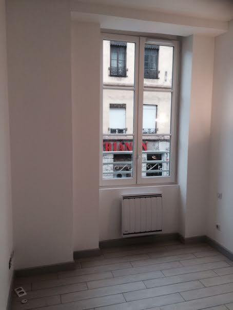 
                                                Location
                                                 2 pièces à Lyon 3ème