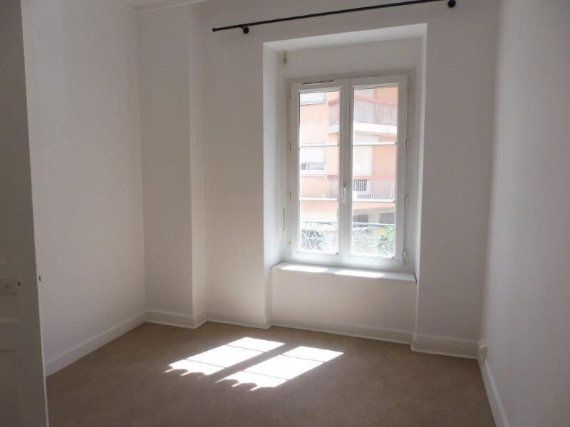 
                                                Location
                                                 2 pièces à VILLEURBANNE