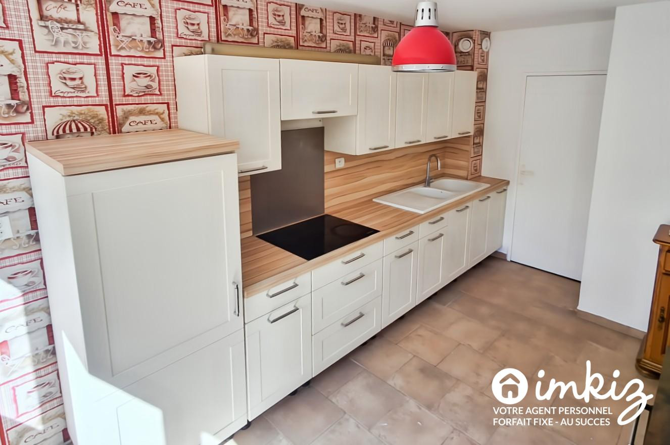 
                                                Vente
                                                 2 pièces avec grande terrasse et vue sur le bois
