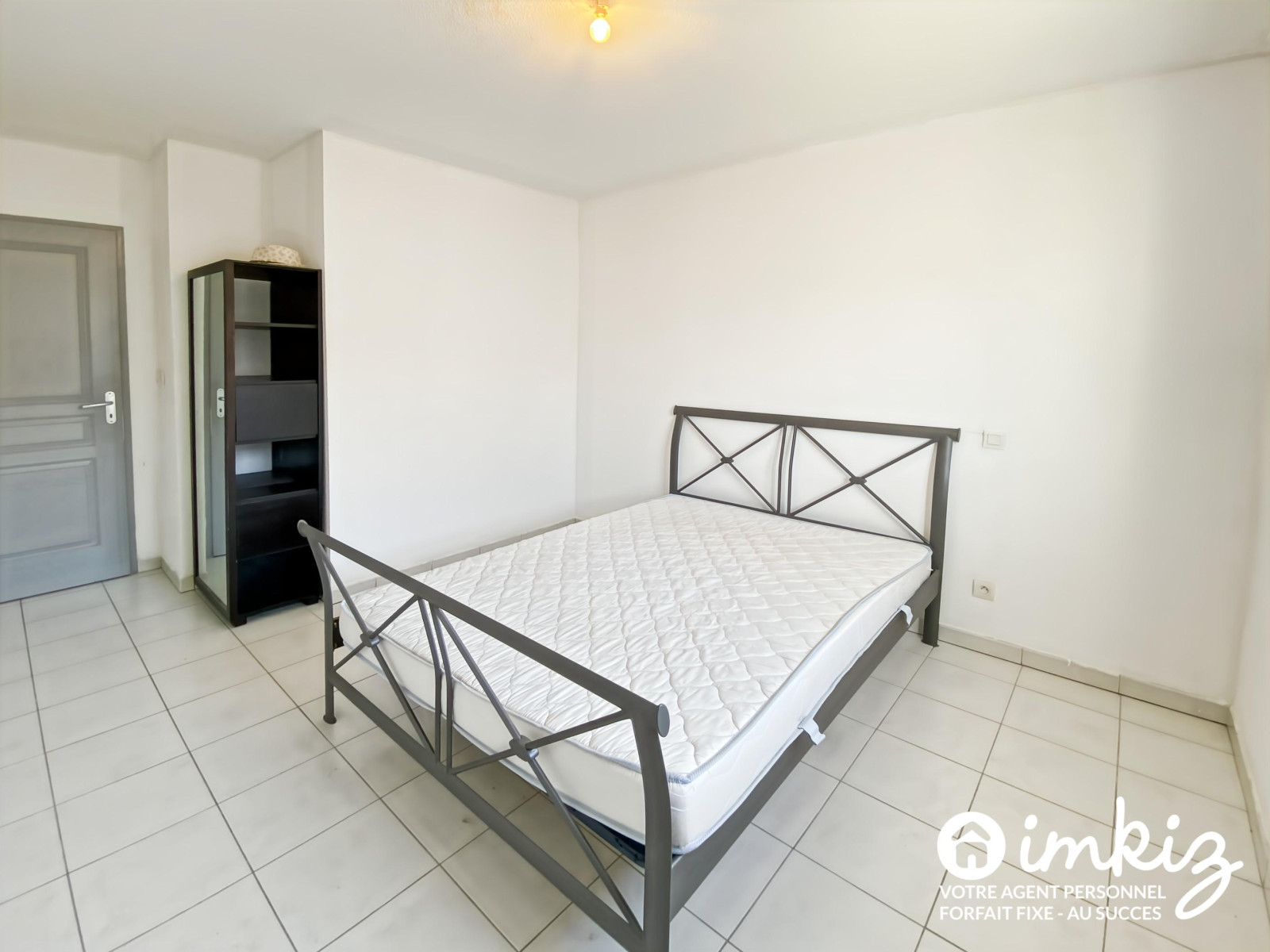 
                                                Vente
                                                 2 pièces avec terrasse et grand parking couvert