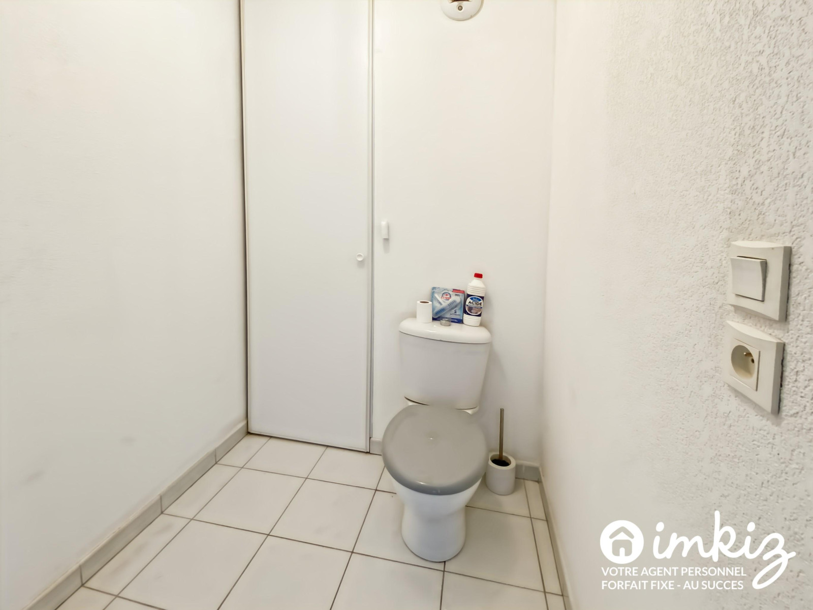 
                                                Vente
                                                 2 pièces avec terrasse et grand parking couvert