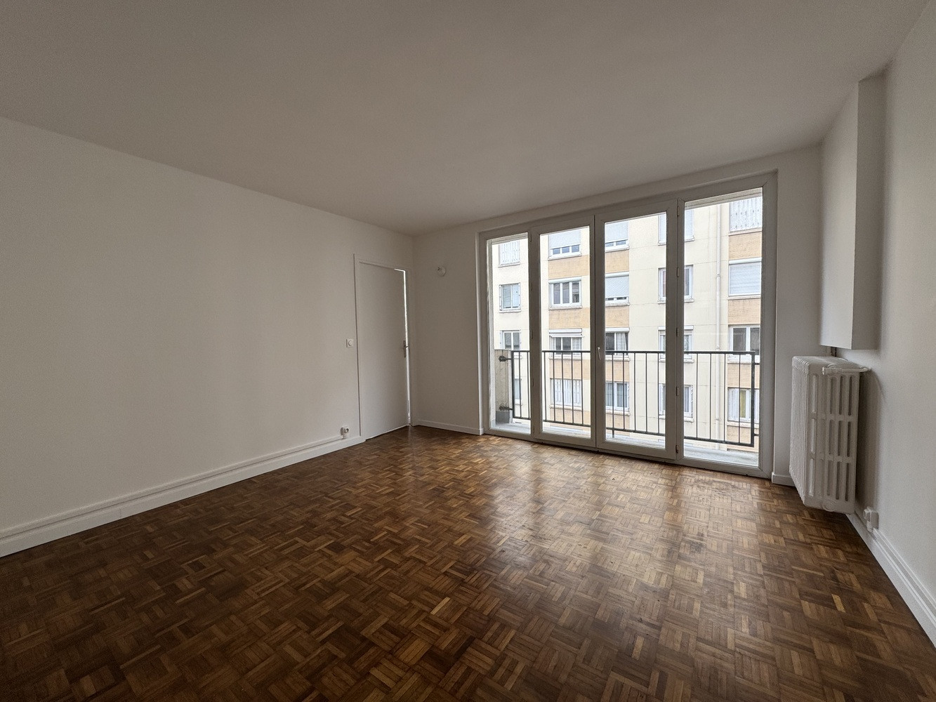 
                                                Location
                                                 2 pièces bien agencé  Paris 18