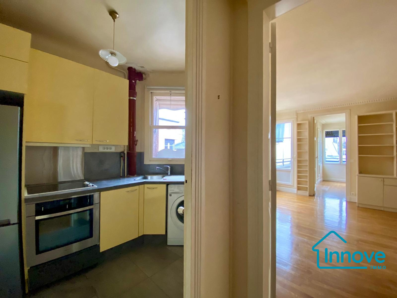 
                                                Vente
                                                 2 Pièces charme· 50 m².· Paris 75017 · Batignolles