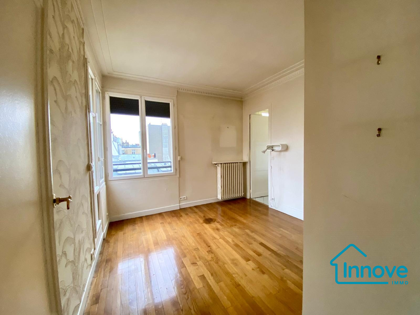 
                                                Vente
                                                 2 Pièces charme· 50 m².· Paris 75017 · Batignolles