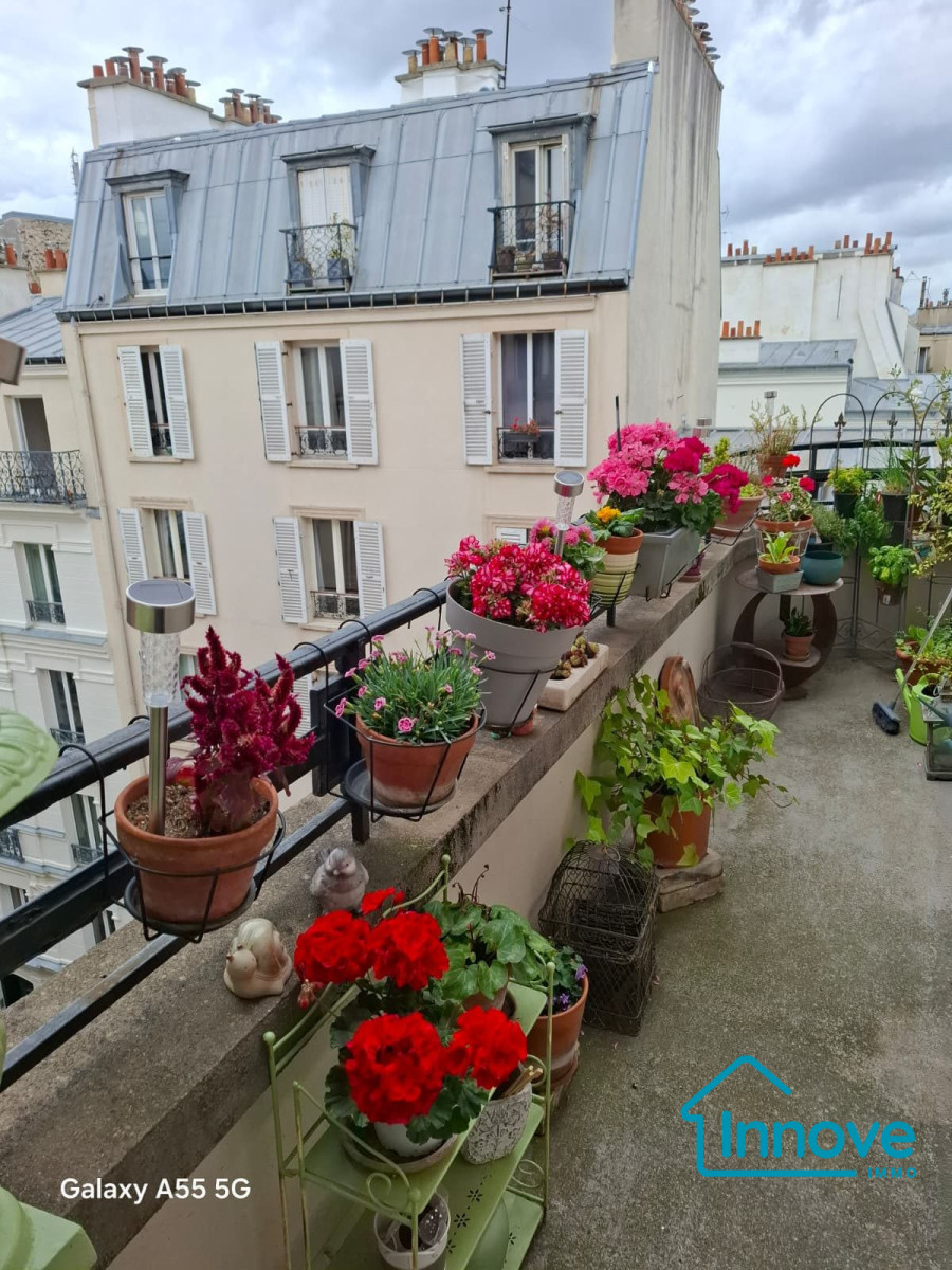 
                                                Vente
                                                 2 Pièces charme· 50 m².· Paris 75017 · Batignolles