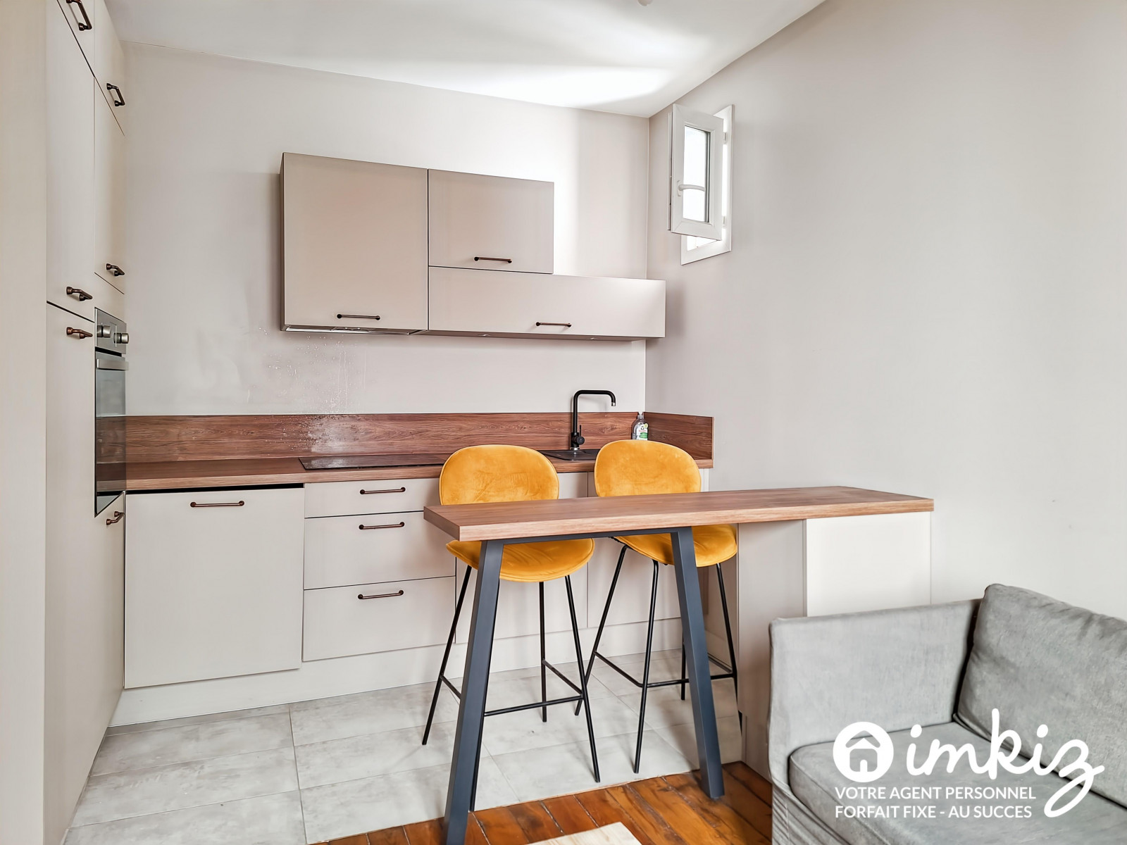 
                                                Vente
                                                 2 pièces, complètement rénové, Paris 11ème