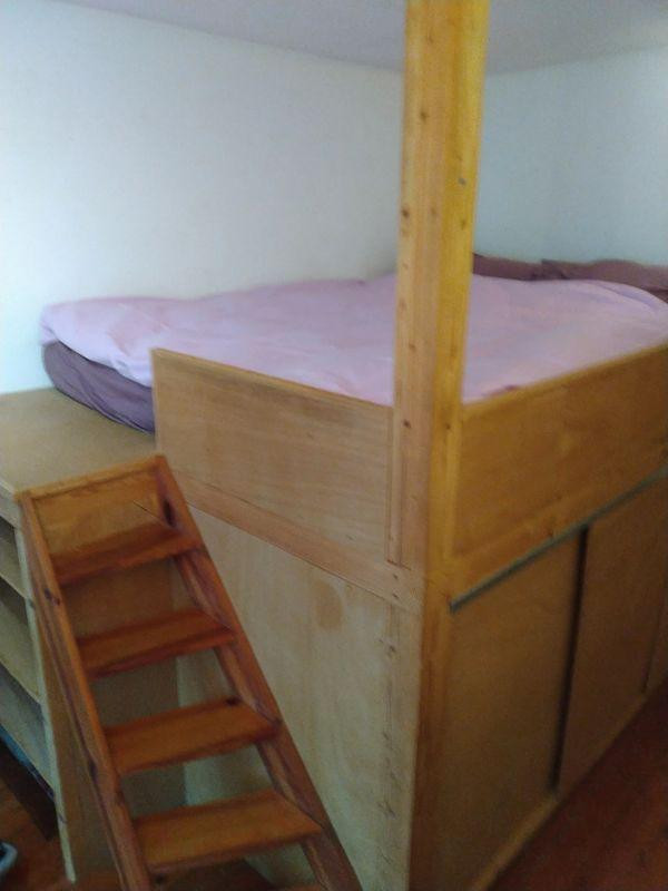 
                                                Location
                                                 2 pièces - confortable, tout équipé