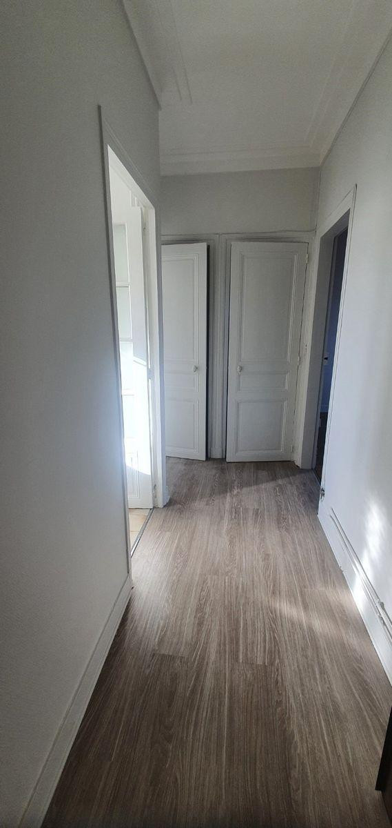 
                                                Location
                                                 2 pièces de 35m2 à Villejuif