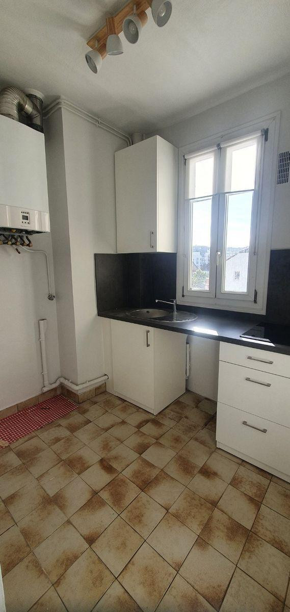 
                                                Location
                                                 2 pièces de 35m2 à Villejuif